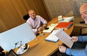 Read more about the article יש לך עיניים כחולות? ככה תקבל עד 110% החזר כספי על מס השבח ששילמת